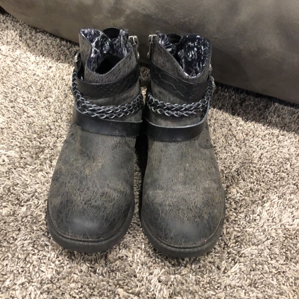 Blowfish Kids Grey Western Style Booties Size 6 - Picture 2 of 6